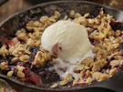 So geht der Beeren-Crumble