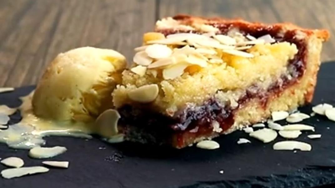 Streuselkuchen mit Kirschen Streuselkuchen mit Kirschen