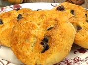 Rosinenbrötchen aus Quark-Öl-Teig