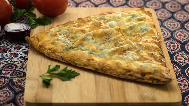 Börek mit Spinat-Feta-Füllung