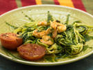 Low carb: Zucchini-Spaghetti mit Garnelen
