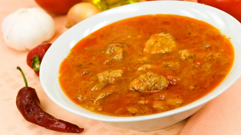 Traditionell kochen: Ungarisches Gulasch