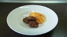 Hackfleischbällchen mit Möhrengemüse