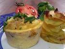 Kartoffelgratin und Omelett aus der Muffinform