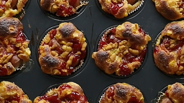 Herzhafte Käse-Würstchen-Cupcakes