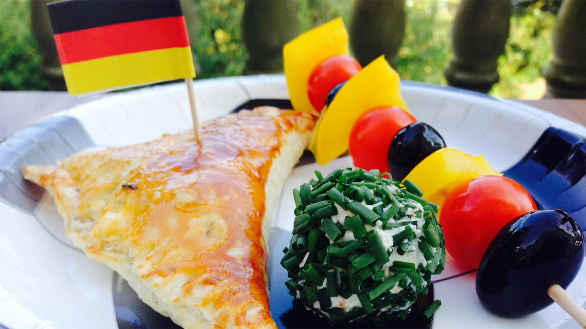 Lieblingsgericht: Schwarz-Rot-Gold-Spieße und Co. Lieblingsgericht: Schwarz-Rot-Gold-Spieße und Co.