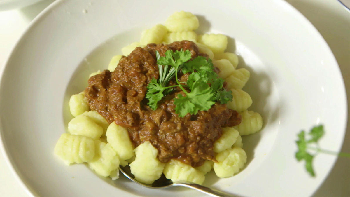Rinderbraten-Dreierlei: Salat, Suppe und Soße