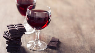 Abnehmen mit Schokolade und Wein? Abnehmen mit Schokolade und Wein?