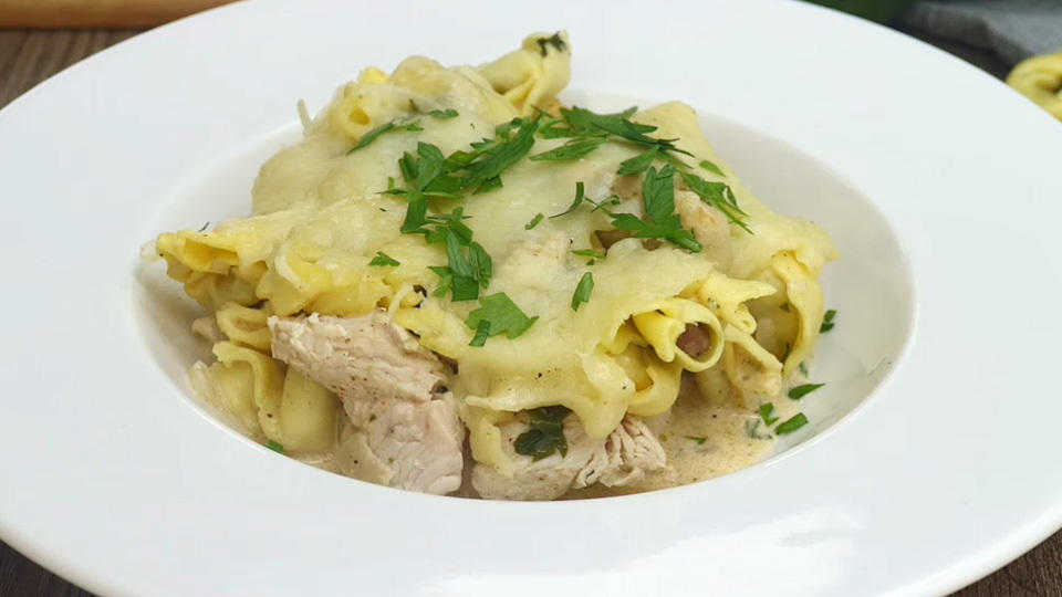 Tortellini-Schnitzelauflauf Tortellini-Schnitzelauflauf