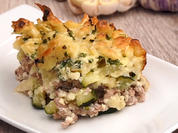 Zucchini-Hackauflauf mit Frischkäse und Spätzle