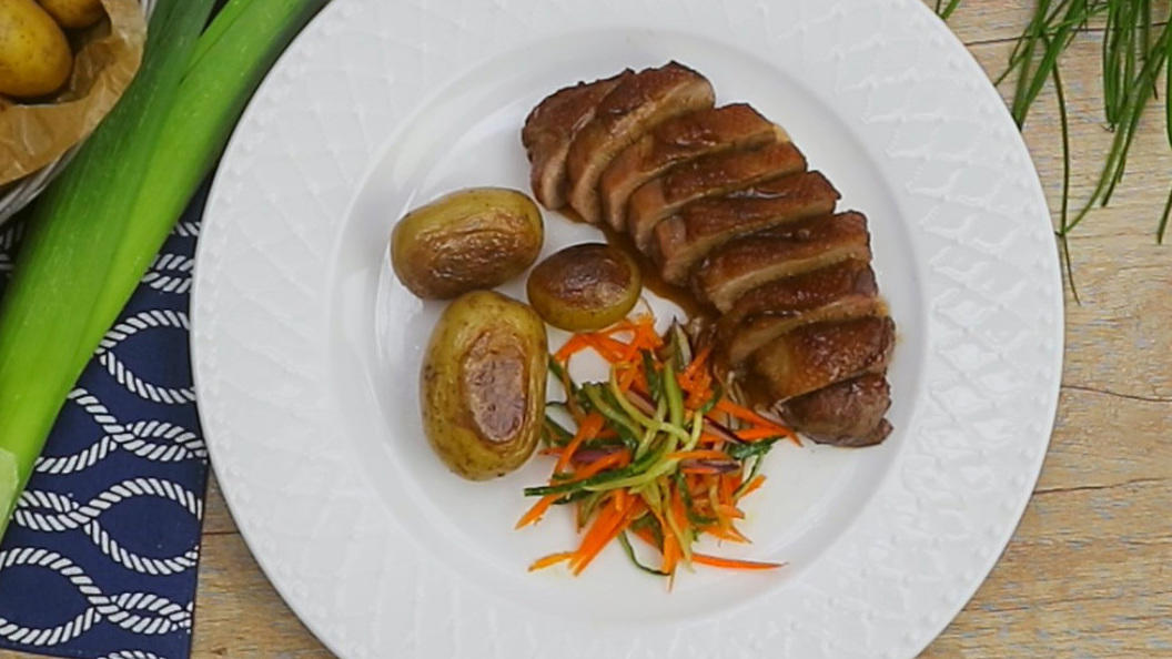 Sanft gegarte Entenbrust