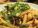 Italienischer Nudelsalat mit Honig-Senf-Dressing