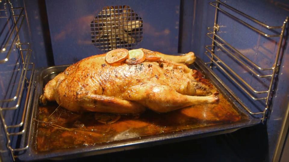Weihnachtsgans: außen knusprig, innen zart